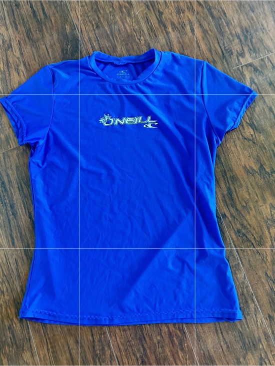 O'Neill Tops - O'Neill Women's large Bright Blue Short Sleeve Rash Top w SPF 50!
